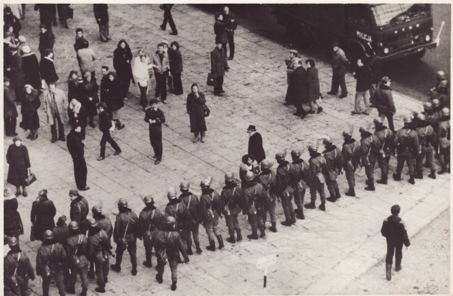 نزعُ سلاحِ "المقدس" من يد الاستبداد السياسي