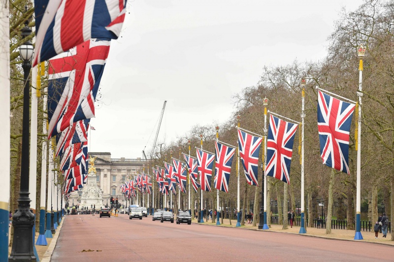للانفتاح البريطاني جذور عربية.. من الفارابي إلى جون لوك