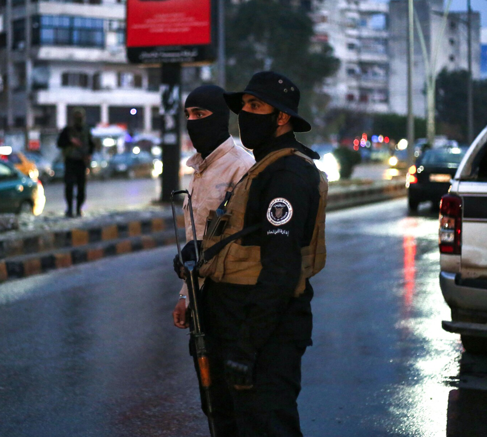 هل تنجح محاولات "داعش" في اختطاف سوريا من السلطة الانتقالية؟